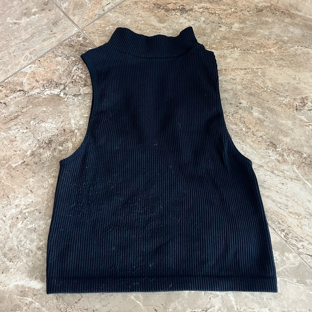 Zara Ribbed Halter Top